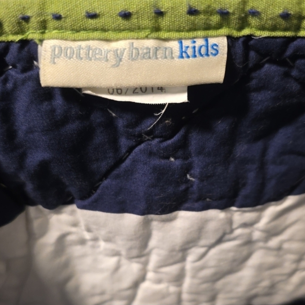 Pottery Barn Kids Allegator Quilt in Green and Navy - Picture 5 of 5